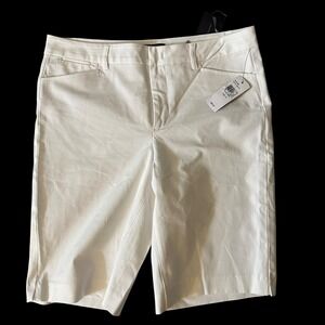 NYDJ Briella Bermuda Shorts Womens 10 White New NWT S4U0368 Lift Tuck Walking